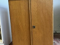 Houten voorraadkast - afbeelding 1 van  4