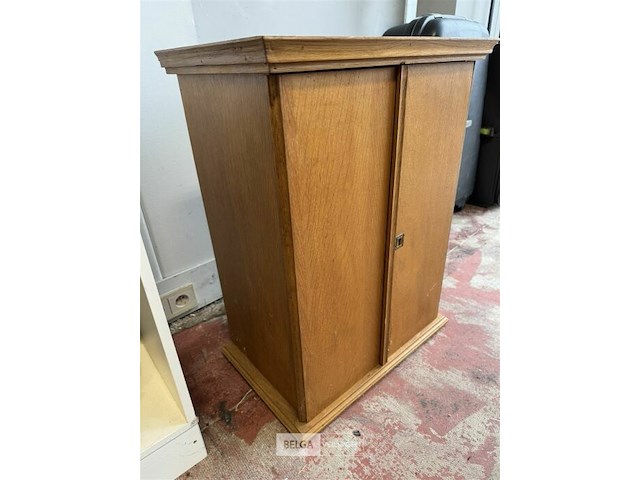 Houten voorraadkast - afbeelding 3 van  4