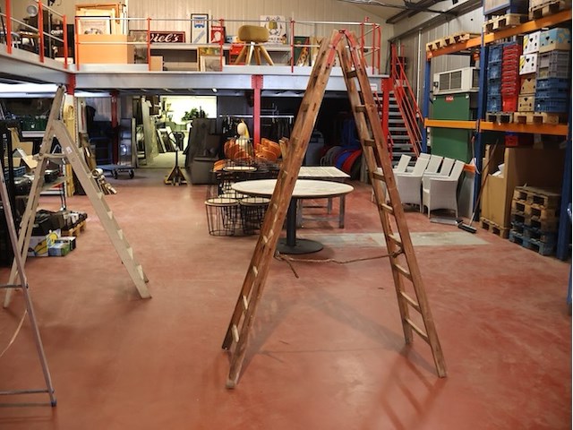 Houten vouwladder - afbeelding 1 van  2