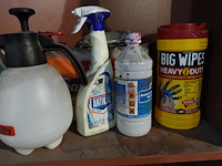 Houten wandkast + inhoud producten - afbeelding 4 van  7