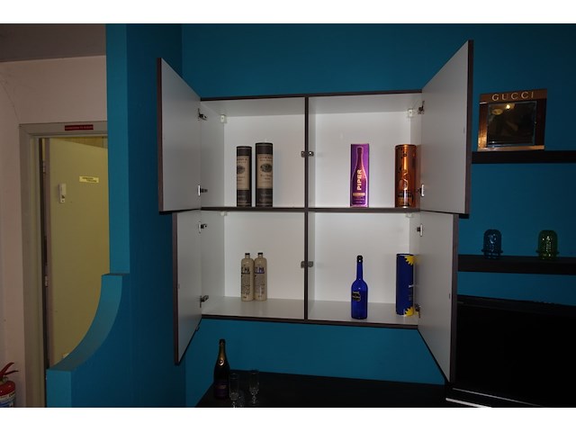 Houten wandmeubel - afbeelding 3 van  3