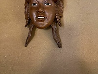 Houten wandplankje met accessoires - afbeelding 4 van  9