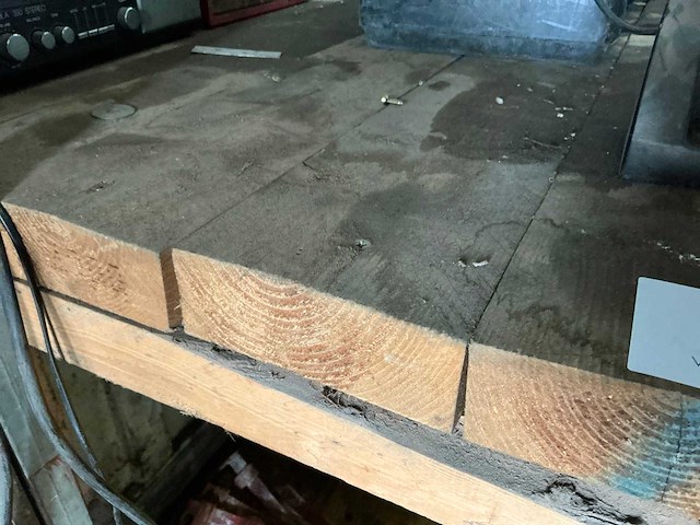 Houten werkbank - afbeelding 5 van  7