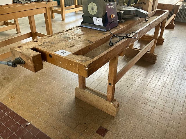 Houten werkbank - afbeelding 3 van  6