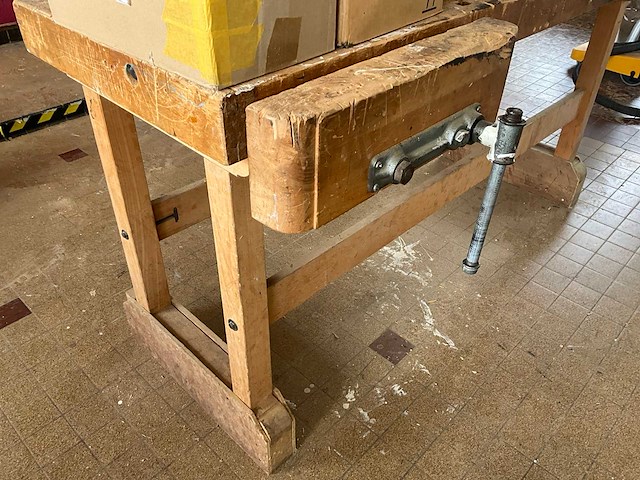 Houten werkbank - afbeelding 5 van  6