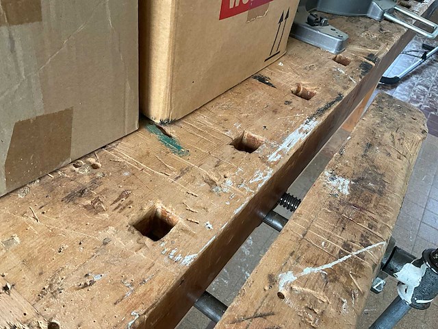 Houten werkbank - afbeelding 6 van  6