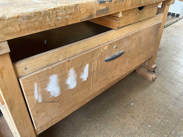 Houten werkbank - afbeelding 8 van  10