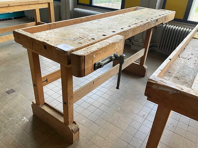 Houten werkbank - afbeelding 1 van  7