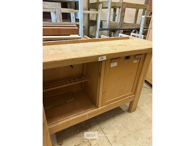 Houten werkbank - afbeelding 1 van  2