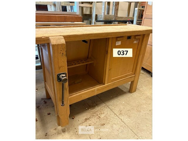 Houten werkbank - afbeelding 1 van  1
