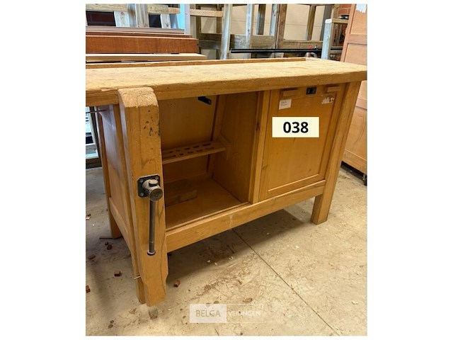 Houten werkbank - afbeelding 1 van  1