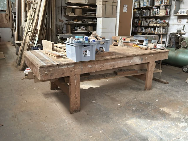 Houten werkbank - afbeelding 1 van  5