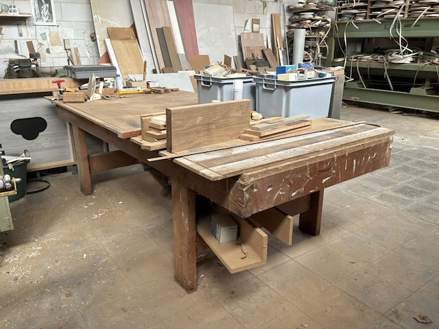 Houten werkbank - afbeelding 2 van  5