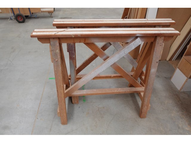 Houten werkbank - afbeelding 2 van  7