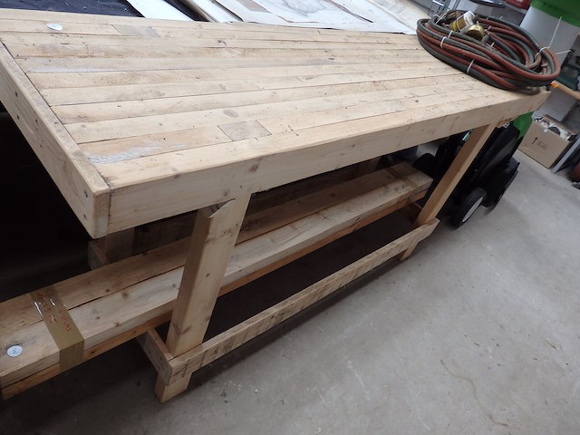 Houten werkbank - afbeelding 1 van  1