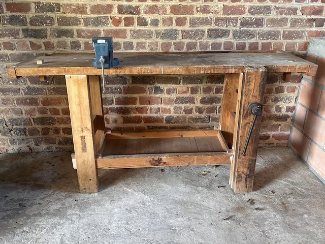 Houten werkbank - afbeelding 1 van  3