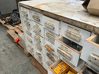 Houten werkbank - afbeelding 9 van  13