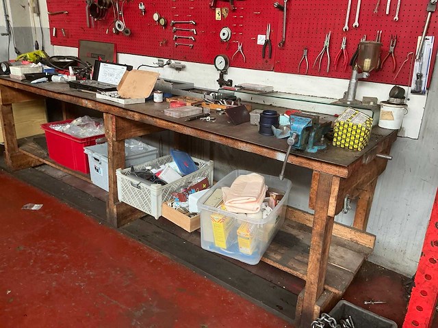 Houten werkbank - afbeelding 3 van  3