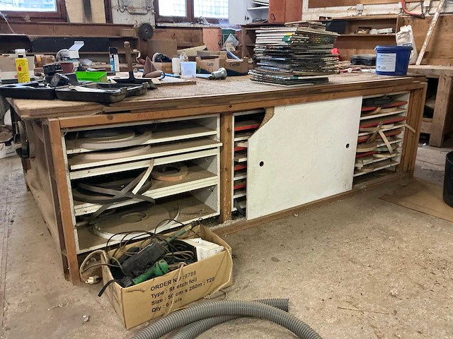 Houten werkbanken (3x) - afbeelding 5 van  5