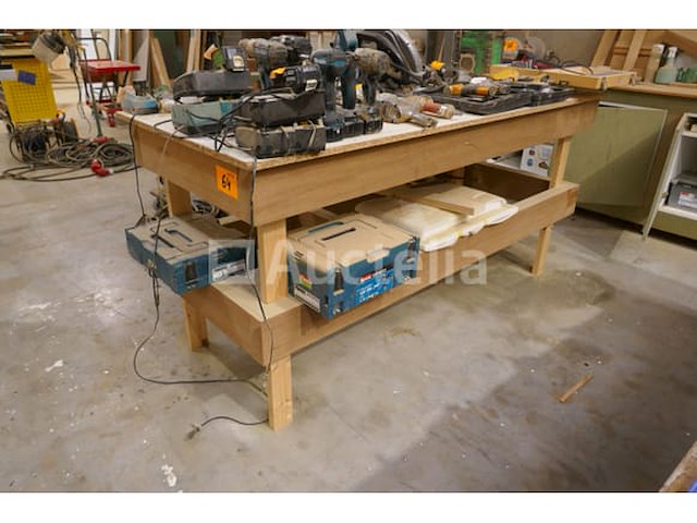 Houten werktafel met bodemschap - afbeelding 3 van  3