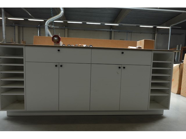 Houten werktafel - afbeelding 2 van  5