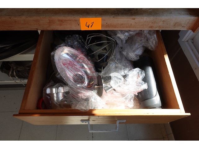 Houten werktafel - afbeelding 5 van  5