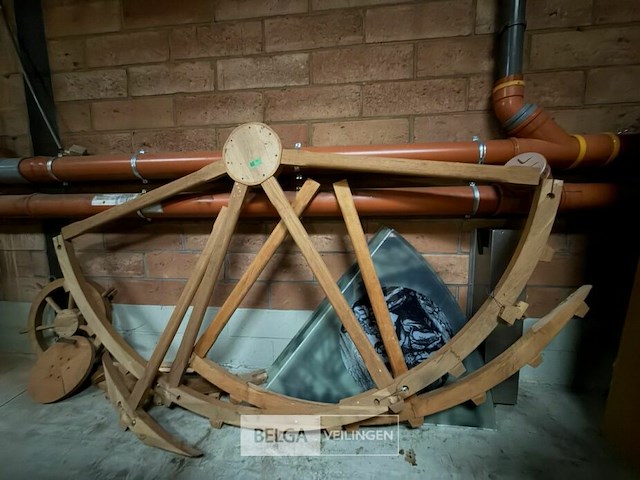 Houten wiel - afbeelding 1 van  2