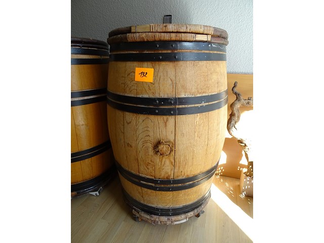 Houten wijnvat - afbeelding 1 van  2
