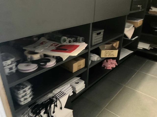 Houten winkel meubilair (3x) - afbeelding 9 van  12