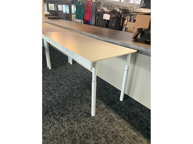 Houten winkeltafel (2x) - afbeelding 3 van  5