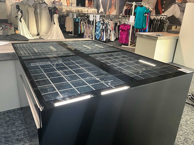 Houten winkeltoon/opbergmeubel - afbeelding 5 van  11