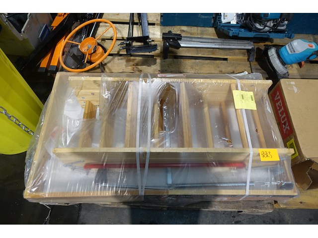 Houten zoldertrap fakro - afbeelding 1 van  2