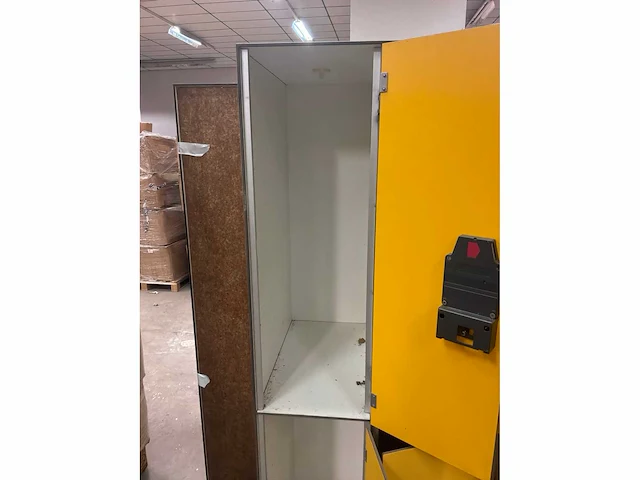 Houten zwembadlockers (2x) - afbeelding 6 van  6