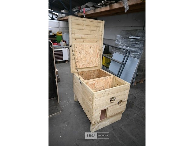 Houten zwerfkattenbak - afbeelding 4 van  7