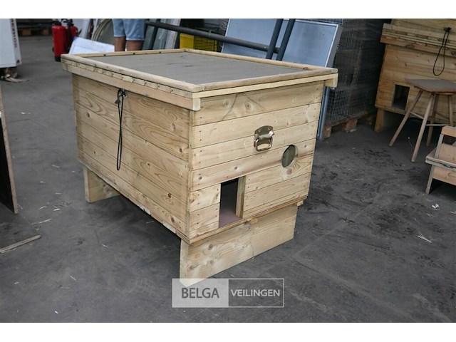 Houten zwerfkattenbak - afbeelding 3 van  7