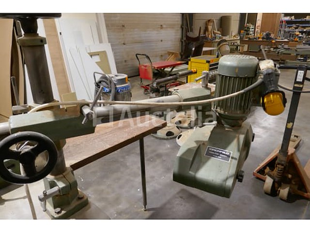 Houtfreesmachine vertongen - afbeelding 9 van  9