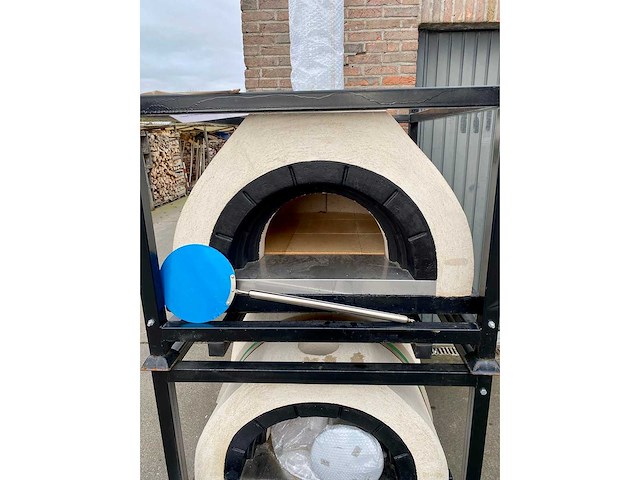 Houtgestookte ronde witte pizza-oven - afbeelding 1 van  7
