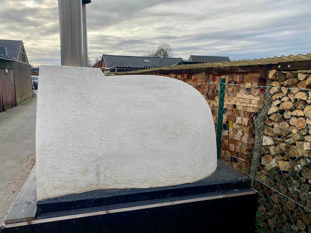 Houtgestookte ronde witte pizza-oven - afbeelding 2 van  7