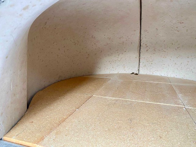 Houtgestookte ronde witte pizza-oven - afbeelding 5 van  7