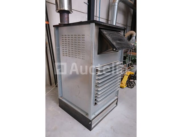 Houtgestookte werkplaatsverwarming - afbeelding 1 van  10