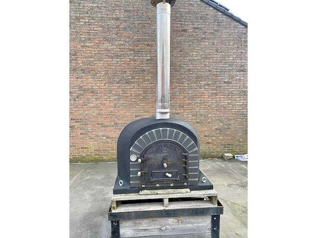 Houtgestookte zwarte kurk pizza-oven - afbeelding 3 van  7