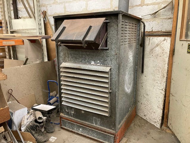 Houtkachel - afbeelding 1 van  6