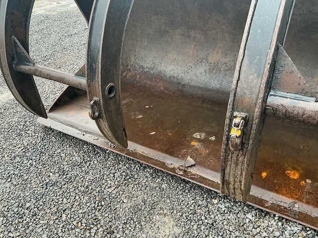 Houtklembak - afbeelding 8 van  11