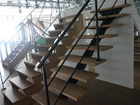 Hout/metalen trap - afbeelding 2 van  3