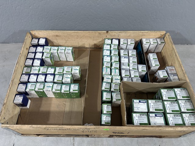 Houtschroeven (zie foto's) - afbeelding 1 van  8