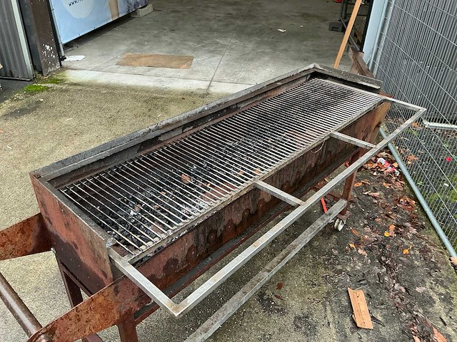 Houtskool bbq - afbeelding 2 van  3