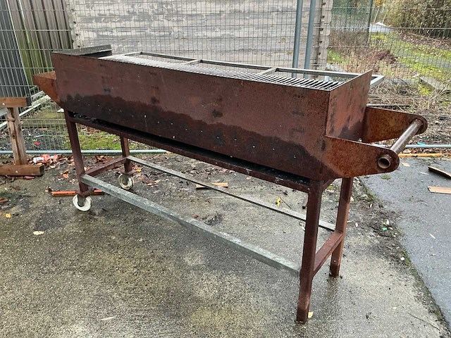 Houtskool bbq - afbeelding 3 van  3