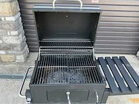 Houtskoolbarbecue - afbeelding 6 van  7
