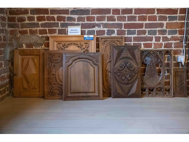 Houtsnijwerk - afbeelding 1 van  1