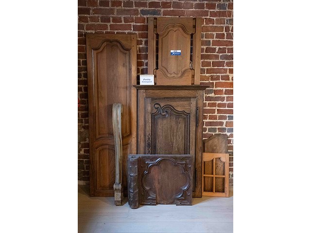 Houtsnijwerk - afbeelding 1 van  3